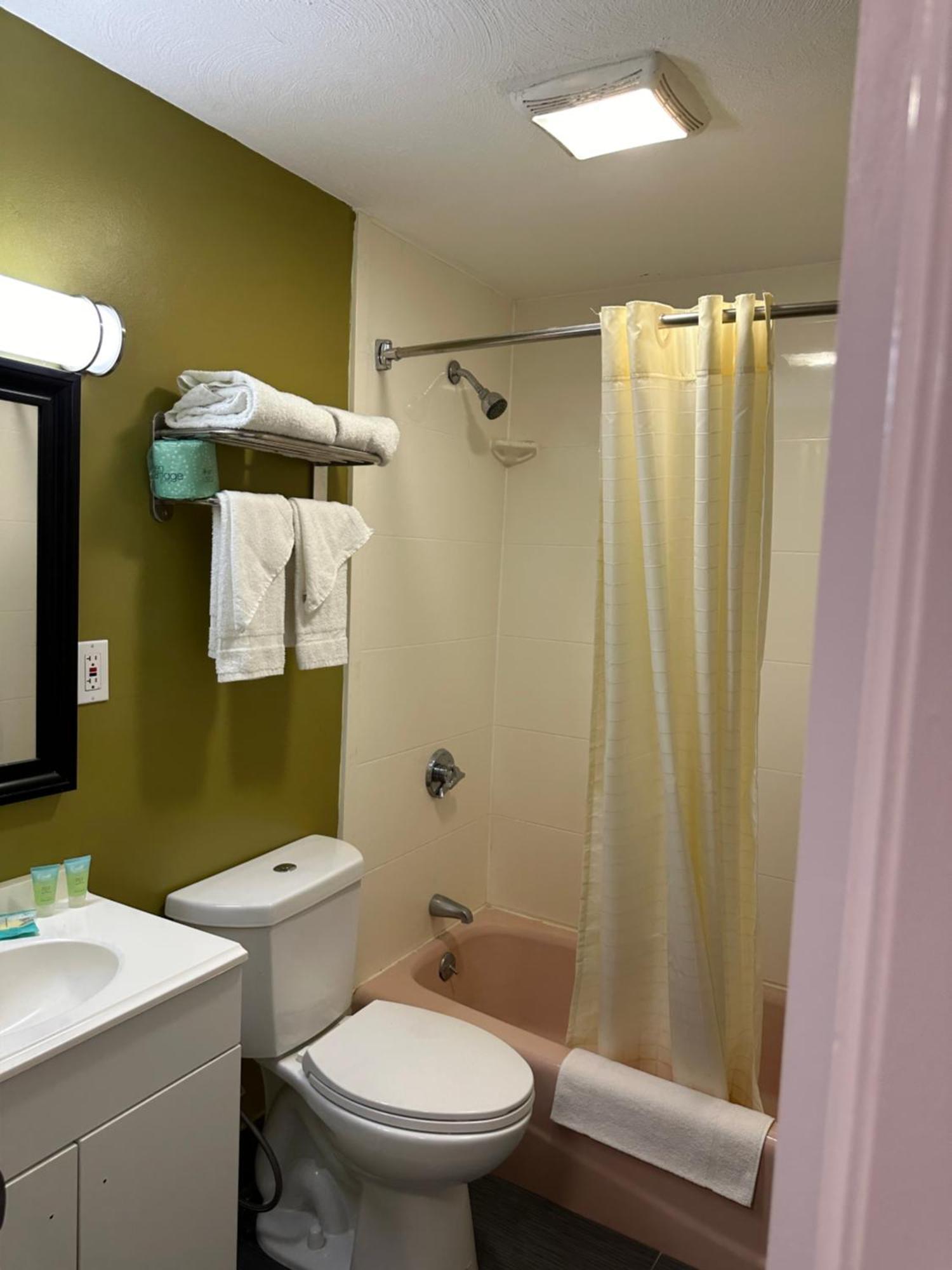 Wickford Motor Inn North Kingstown Esterno foto